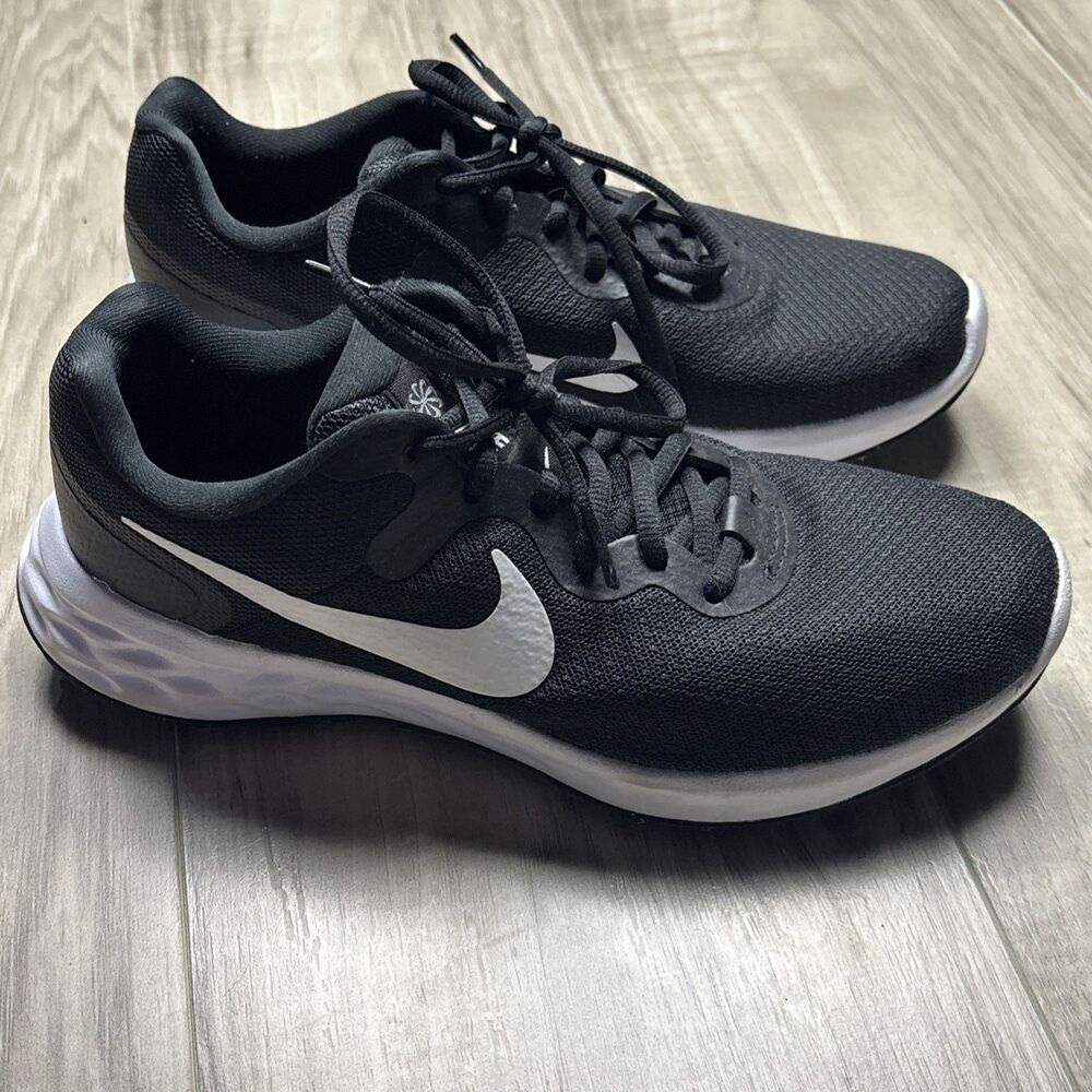 Ladies Nike Revolution 6 Black Running Shoes Sneakers Size 7.5